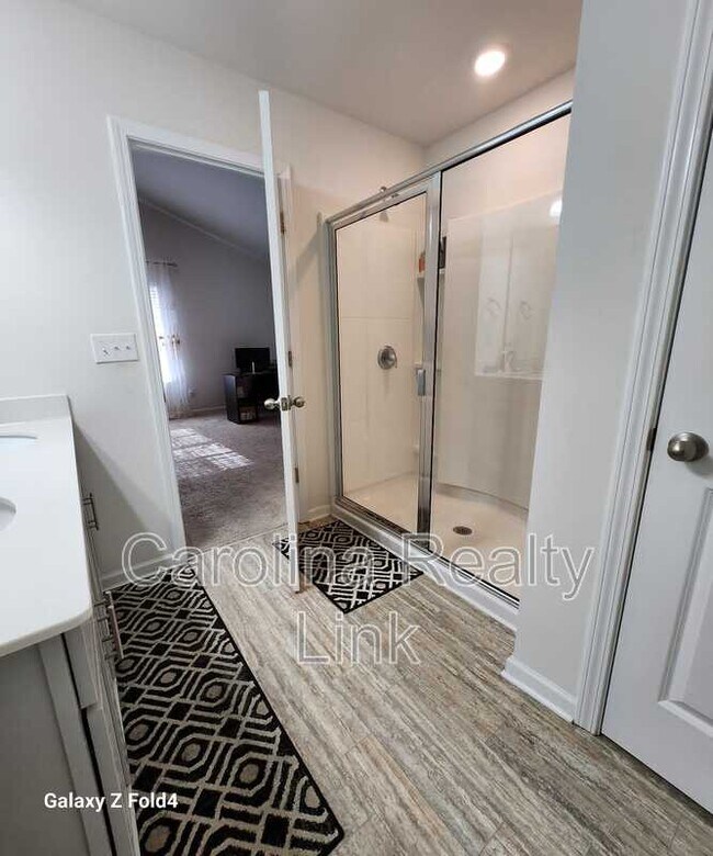 Building Photo - 714 Xander Dr