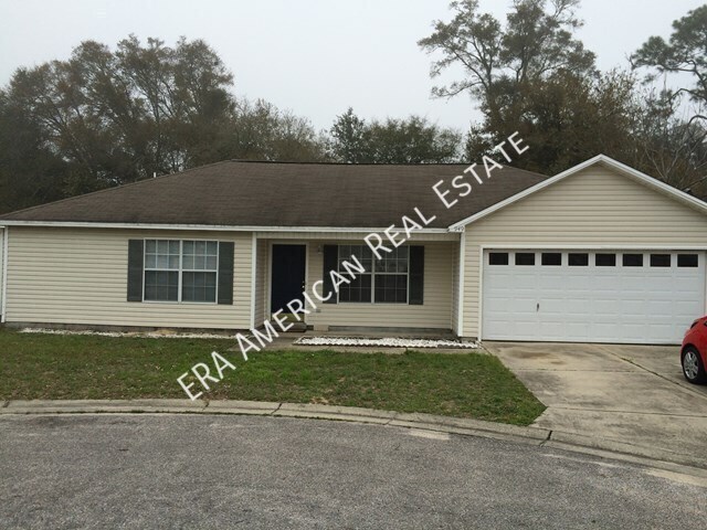 Primary Photo - 3 Bedroom Home close to Hurlburt!