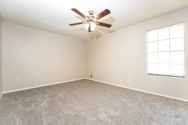 Building Photo - 5584 Marbut Rd