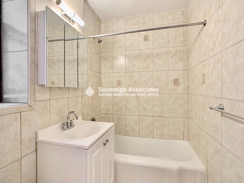 Building Photo - 50 Overlook Terrace