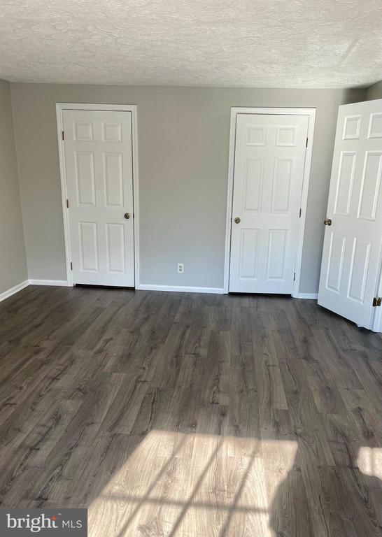 Building Photo - 17 Cranberry Ct