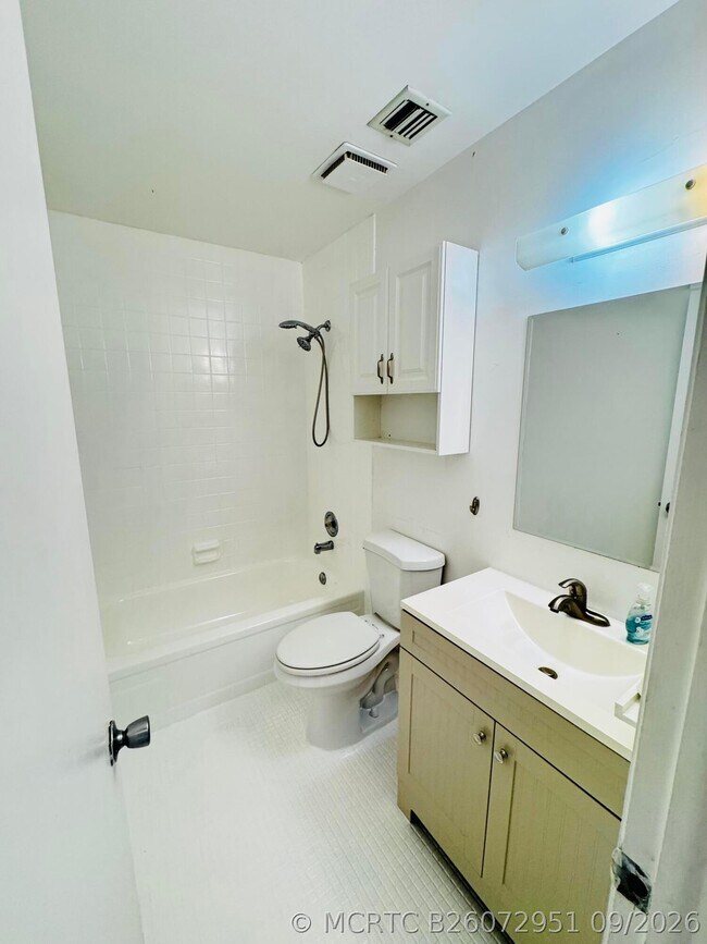 Building Photo - 14858 Wildflower Ln