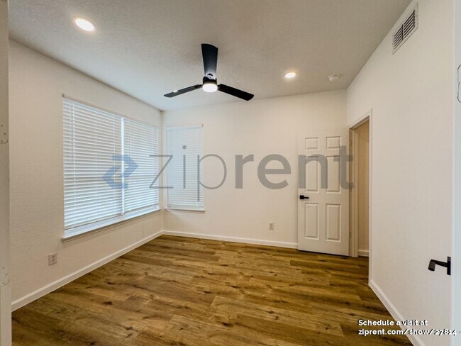 Building Photo - 4217 Red Spruce Ln