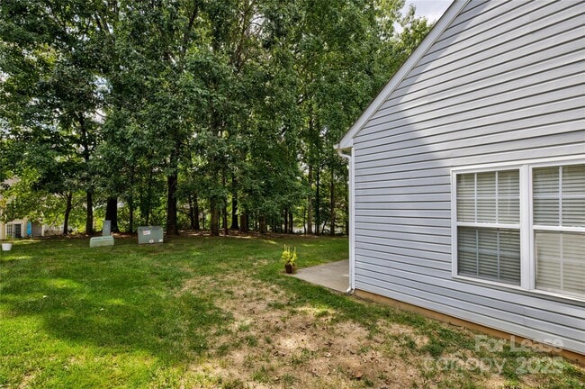 Building Photo - 9014 Roseton Ln