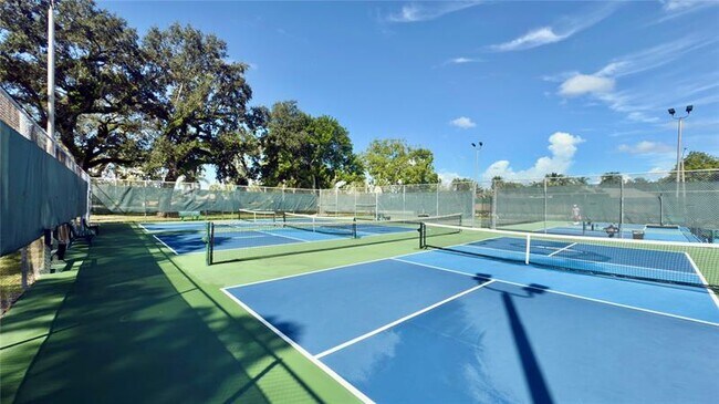 Building Photo - 9340 Lagoon Pl