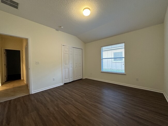 Building Photo - 5204 Comfort Ct