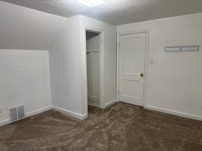 Building Photo - 2315 Green St