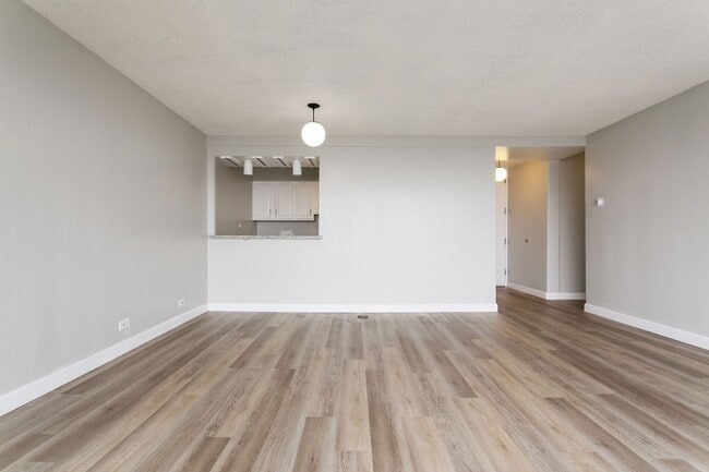Building Photo - 66 Cleary Ct