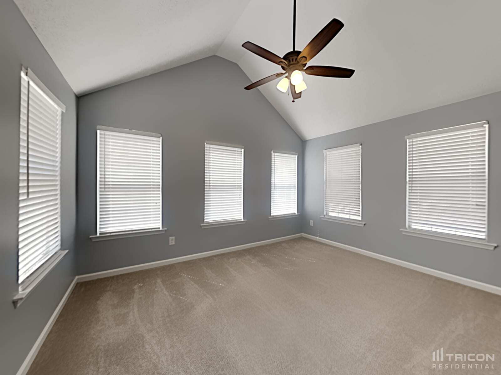 Building Photo - 1000 Borrington Ln