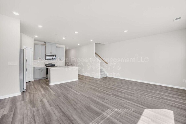 Building Photo - 5543 Worrell Wy