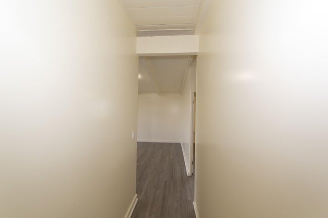 Building Photo - 723 Hoomalimali St