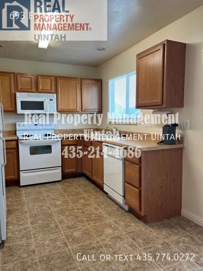Building Photo - 693 E 1400 S