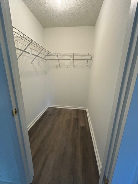 06_Closet - 1208 Bush River Rd