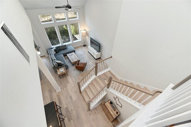 Building Photo - 5820 Harper Park Dr