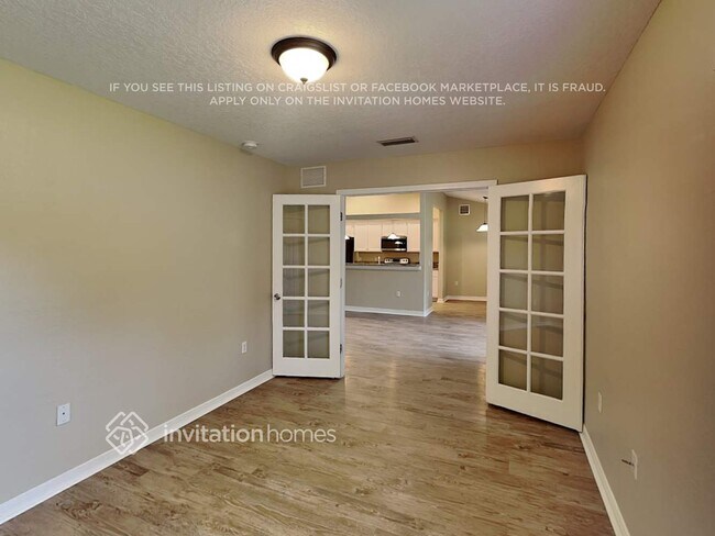 Building Photo - 1141 Creekview Ct