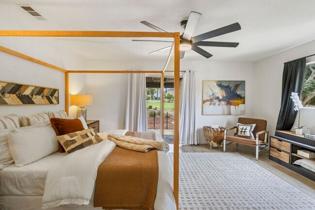 Building Photo - CANYON LAKE 3 BED 2 BATH ON GOLF COURSE