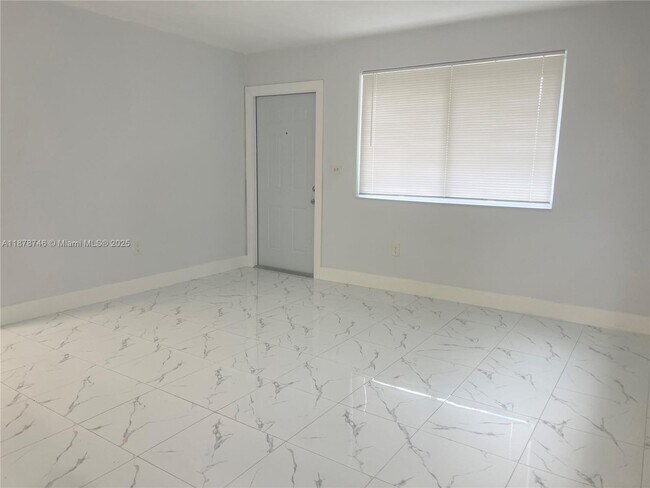 Building Photo - 1614 NW 46th St