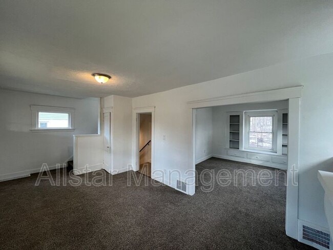 Building Photo - 3467 E 125th St