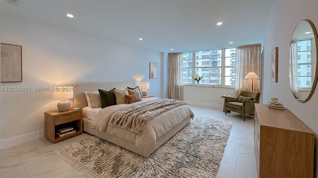 Building Photo - 18061 Biscayne Blvd