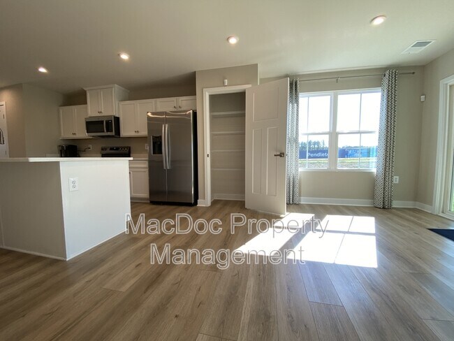 Building Photo - 18422 Centennial Cir