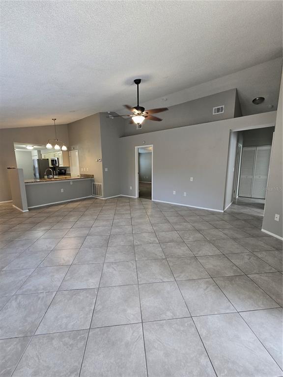 Building Photo - 787 Arthurs Ct