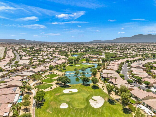 Building Photo - 39295 Camino Manena