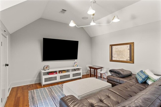 Building Photo - 50 Frederica Oaks Ln