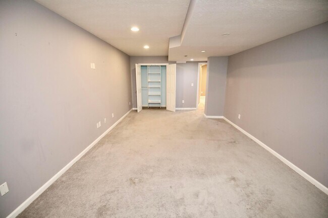 Building Photo - 7543 Ashley Meadow Dr