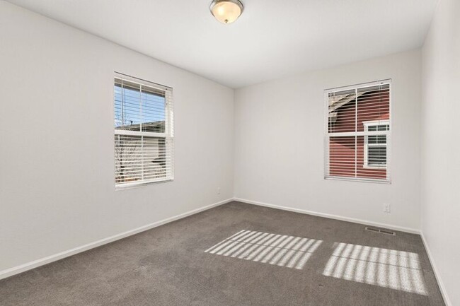 Building Photo - 8156 E 53rd Dr