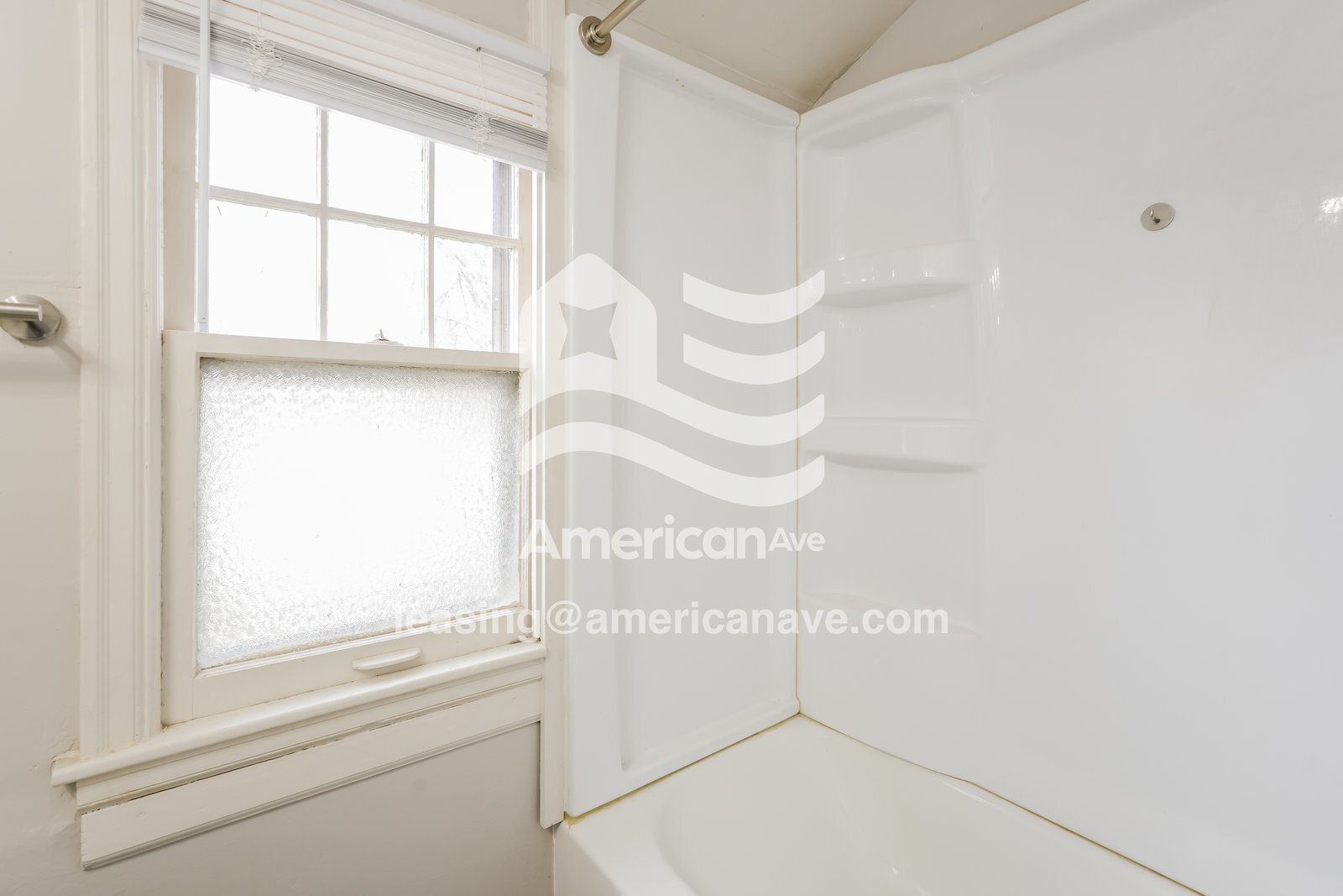 Building Photo - 1325 N Meade St