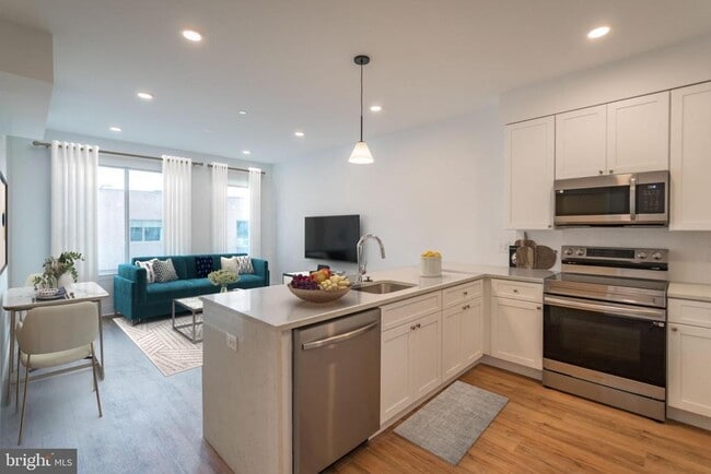 Building Photo - 2101 Washington Ave