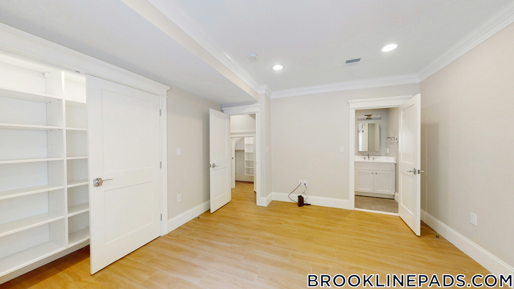 Building Photo - 101 Sumner Rd