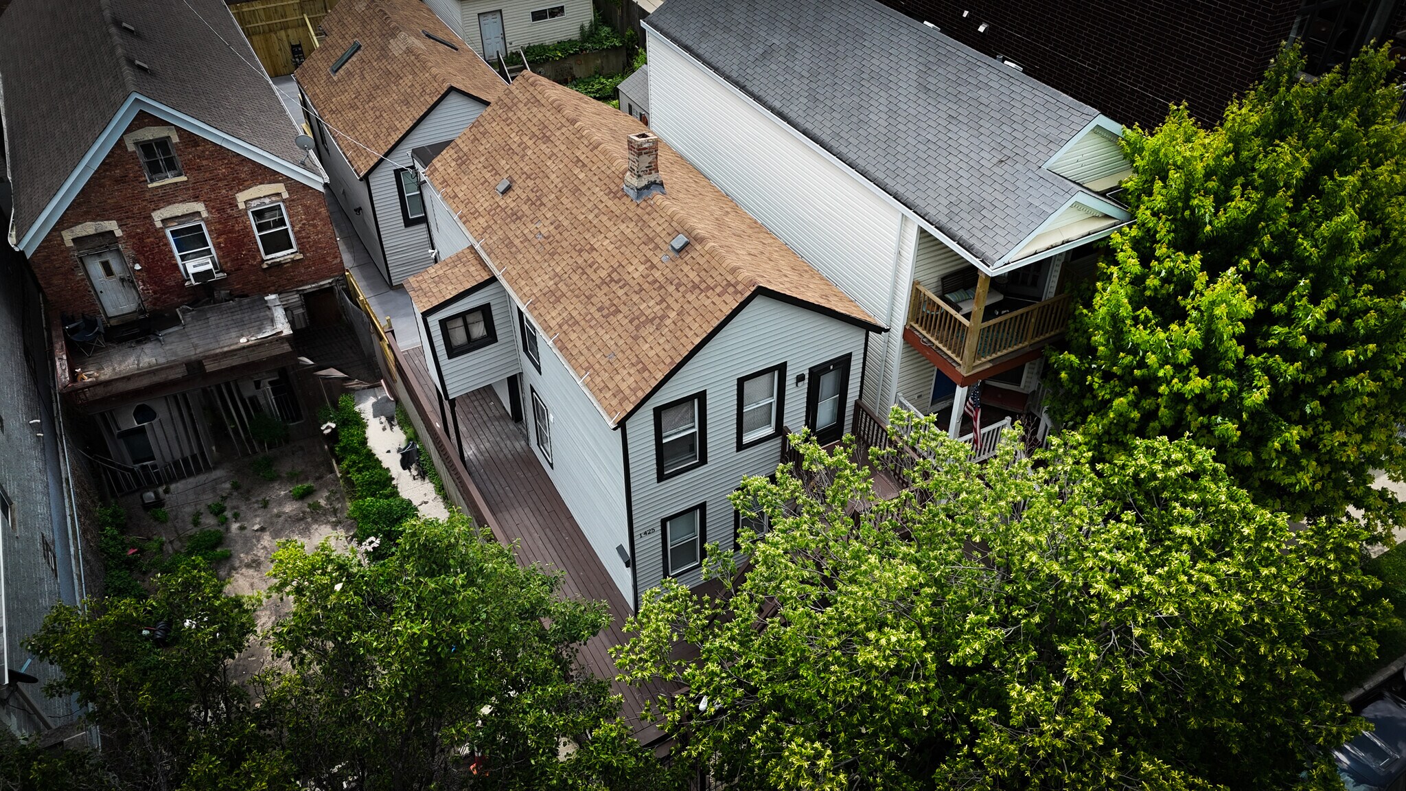 Building Photo - 1425 W 16th St