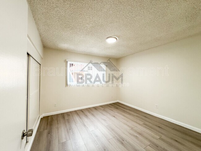 Building Photo - 19401 Haynes St