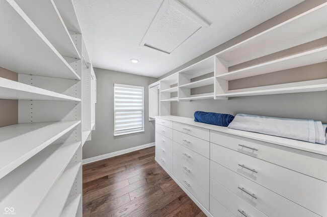 Building Photo - 8244 Bostic Dr