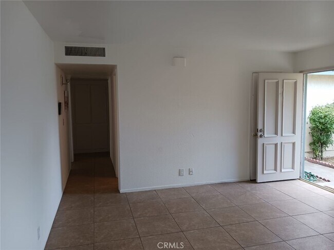 Building Photo - 336 E Ave J 13