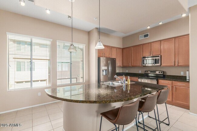 Building Photo - 6605 N 93RD Ave