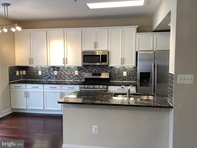 Building Photo - 23433 Clarksridge Rd