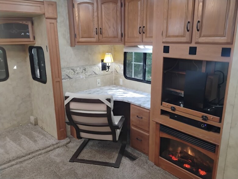 Building Photo - 379 Co Rd 3425