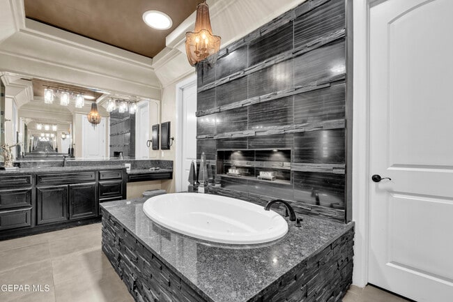 Building Photo - 14812 Long Shadow Ave