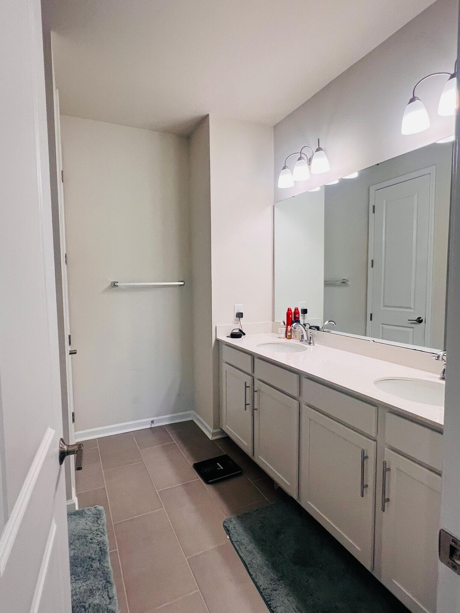 Building Photo - 529 Madison Falls Ct