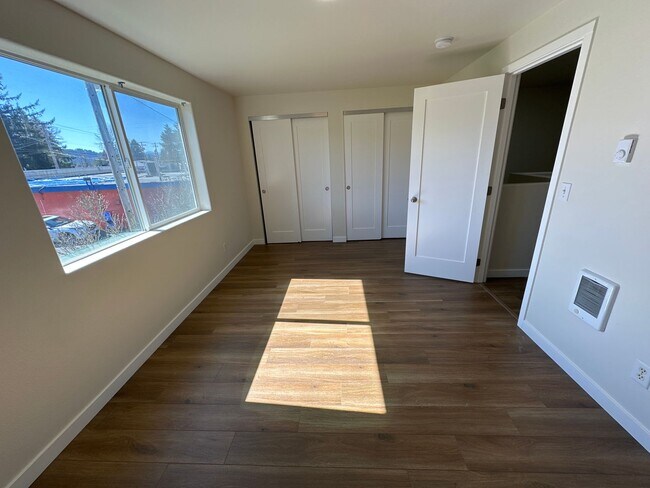 Building Photo - 4860 48th Loop