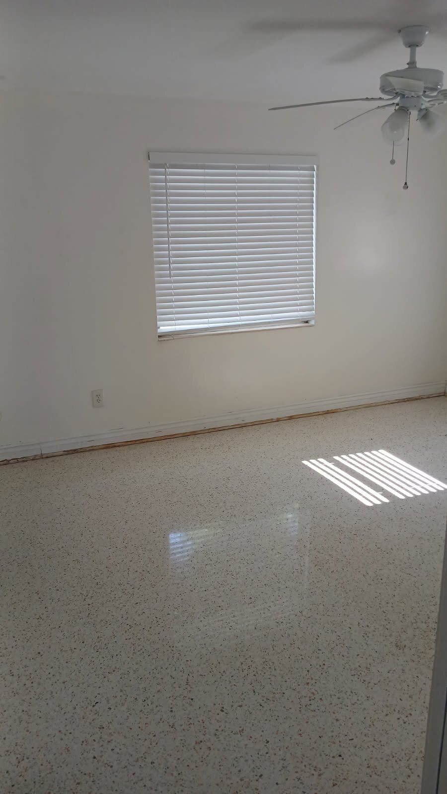 Building Photo - 941 Highland Ave
