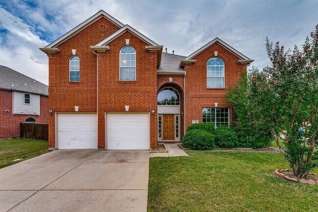 Building Photo - 2700 Thorncreek Ln