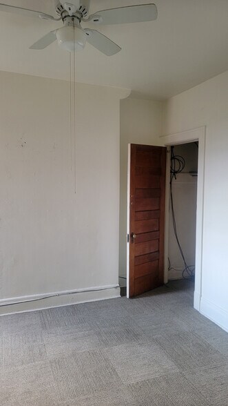 Building Photo - 18 Melba Pl