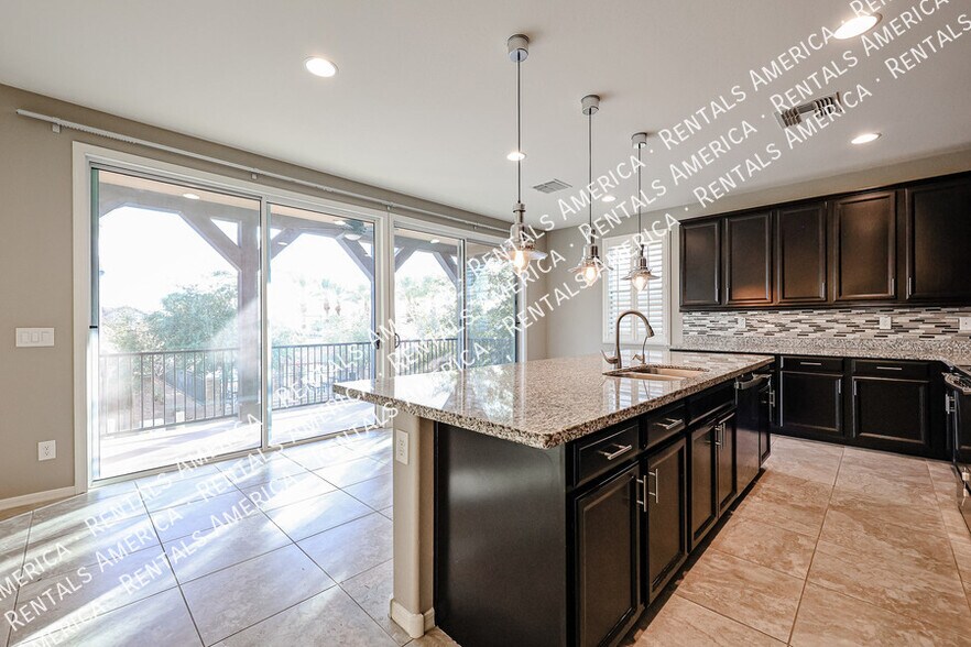 Building Photo - 4212 E Erie St