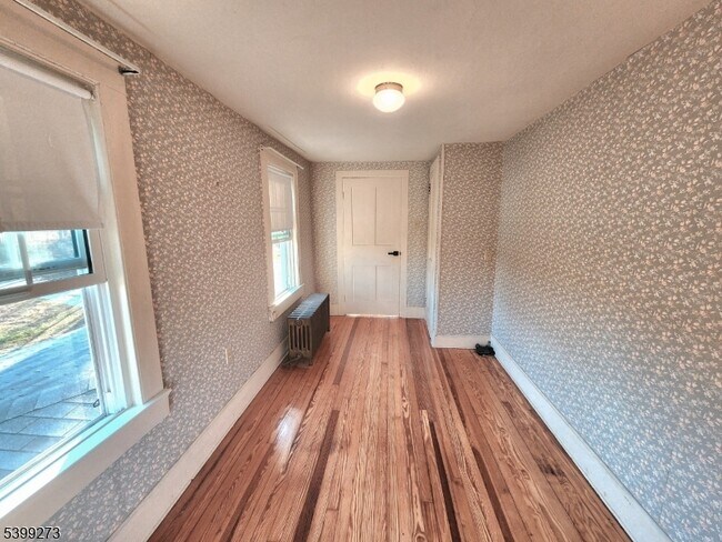 Building Photo - 340 NJ-94