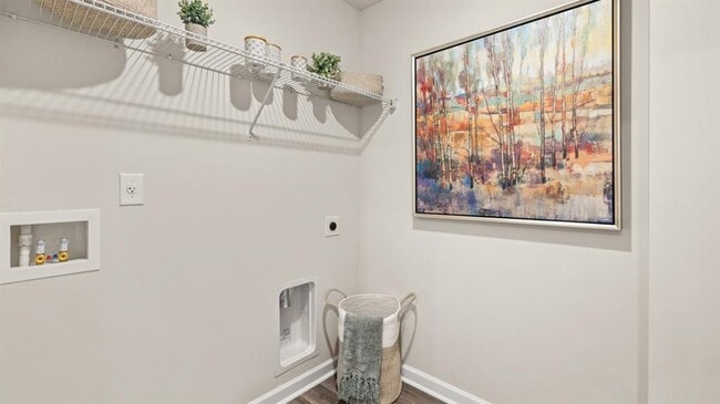 Building Photo - 6741 Leigh St