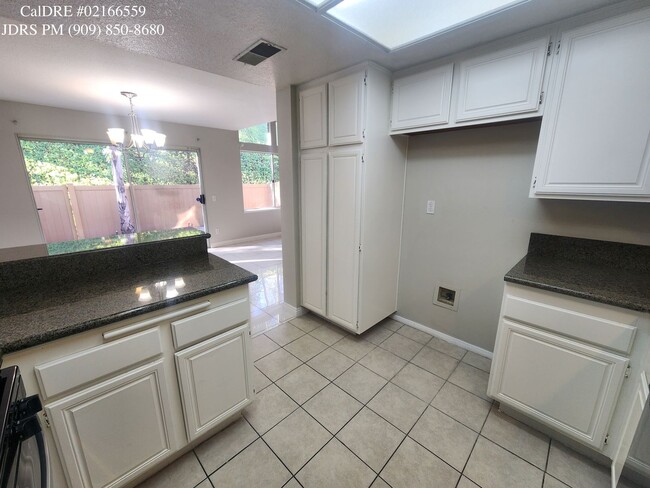 Building Photo - Price Lowered! West Covina 3 Bedroom Condo