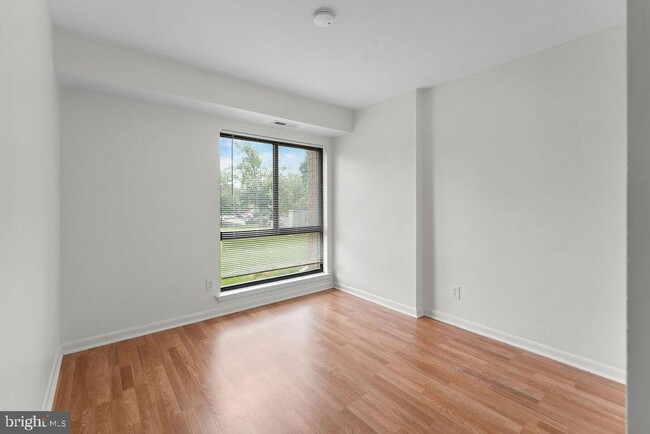 Building Photo - 6085 Majors Ln